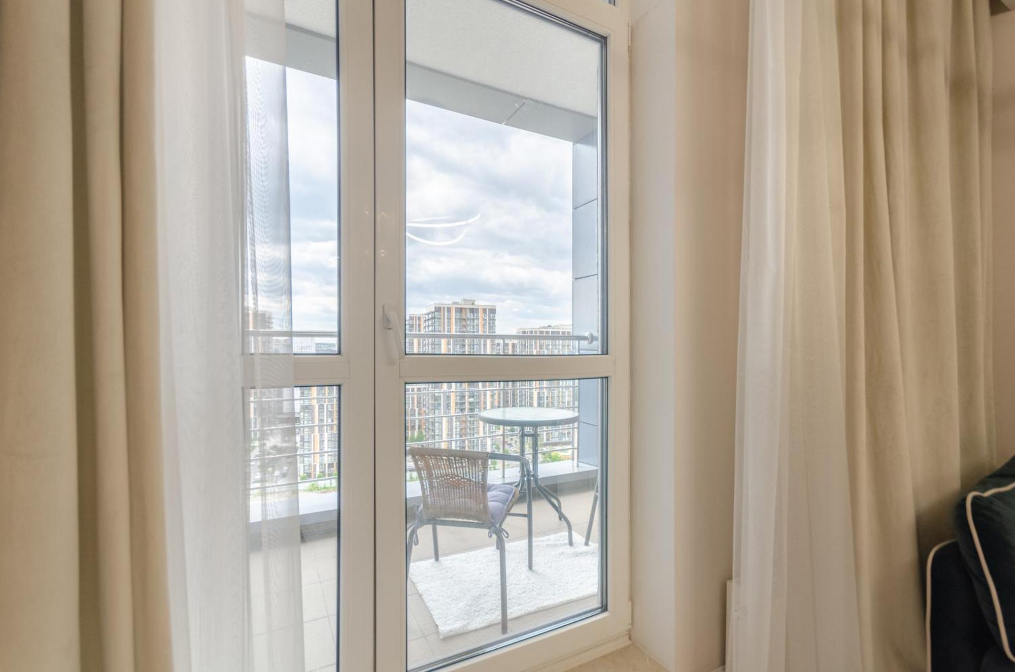 Petrovdom Apartments 267-373 In Rc Central Park, 7 John Mccain Street เคียฟ ภายนอก รูปภาพ