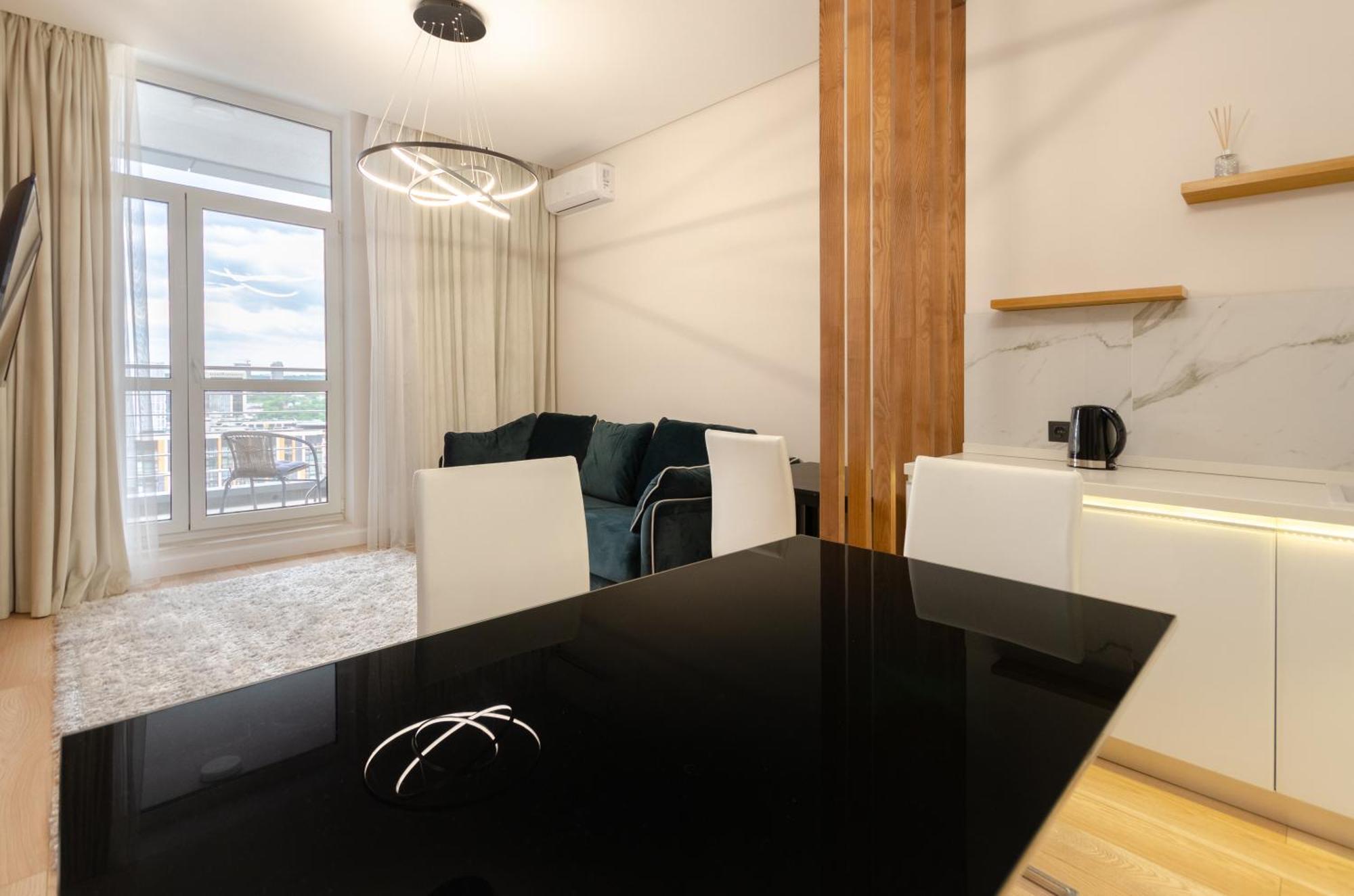 Petrovdom Apartments 267-373 In Rc Central Park, 7 John Mccain Street เคียฟ ภายนอก รูปภาพ