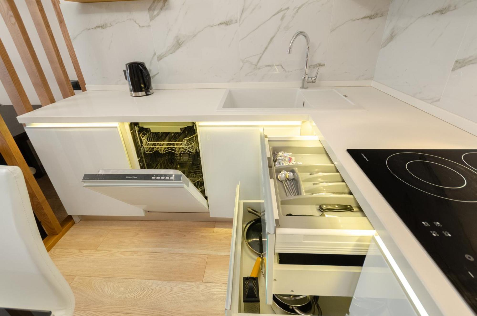 Petrovdom Apartments 267-373 In Rc Central Park, 7 John Mccain Street เคียฟ ภายนอก รูปภาพ