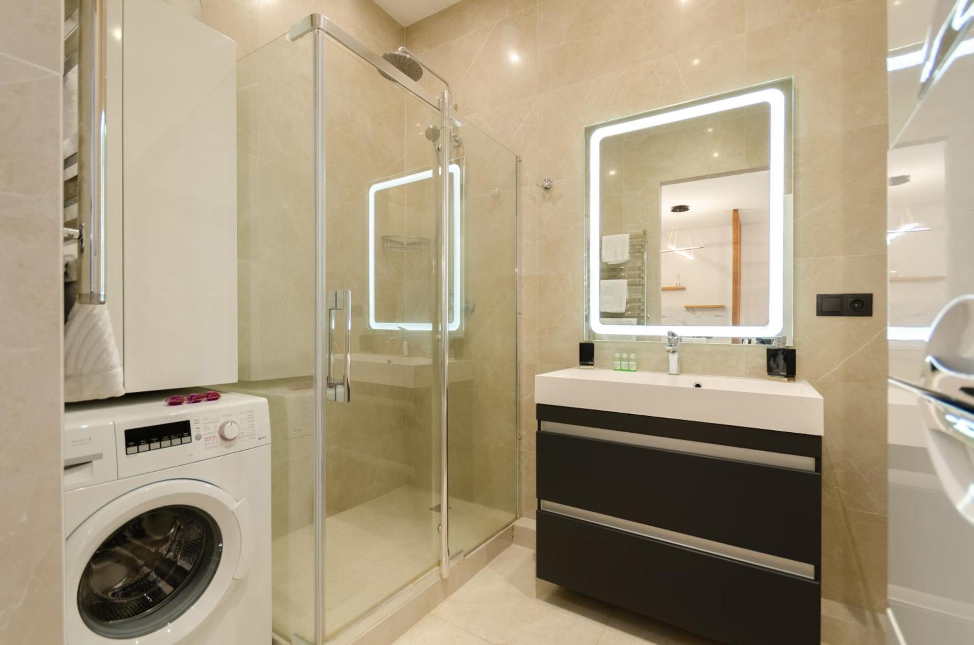Petrovdom Apartments 267-373 In Rc Central Park, 7 John Mccain Street เคียฟ ภายนอก รูปภาพ