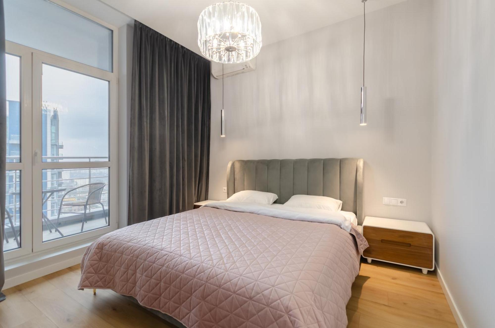 Petrovdom Apartments 267-373 In Rc Central Park, 7 John Mccain Street เคียฟ ภายนอก รูปภาพ